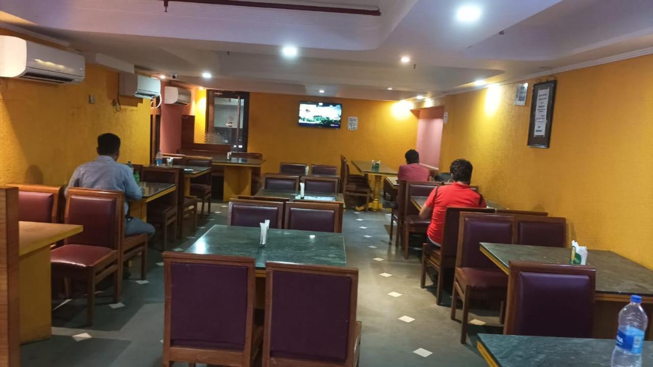 Hotel King'S Crown Kalkutta Exterior foto